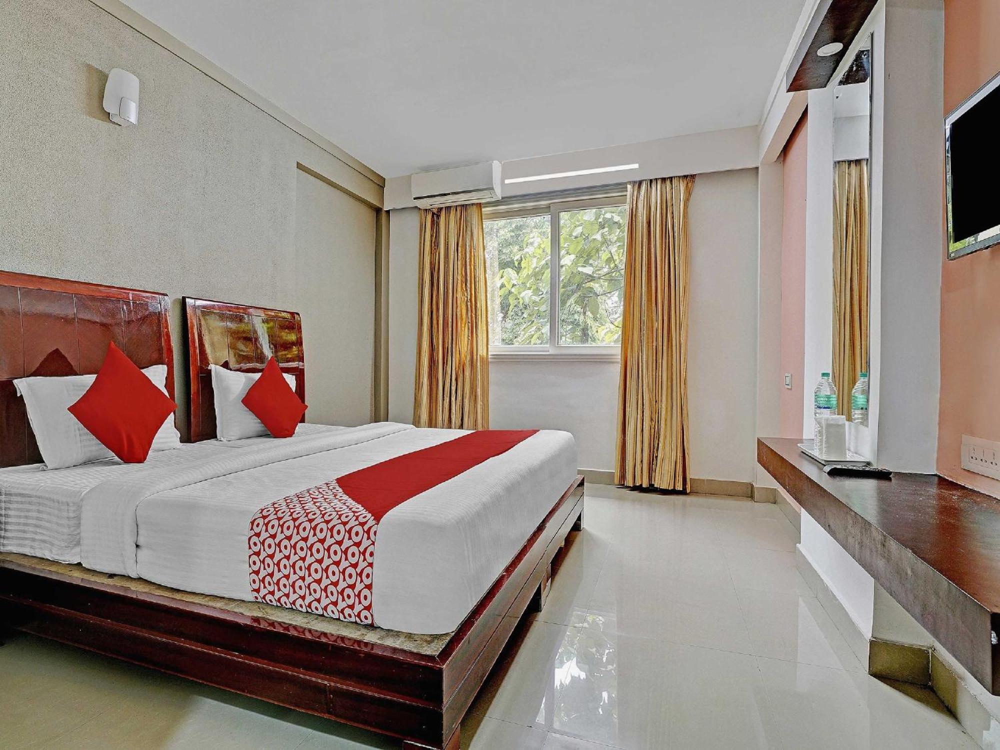 Hotel O Aec Residency Mararikulam Buitenkant foto