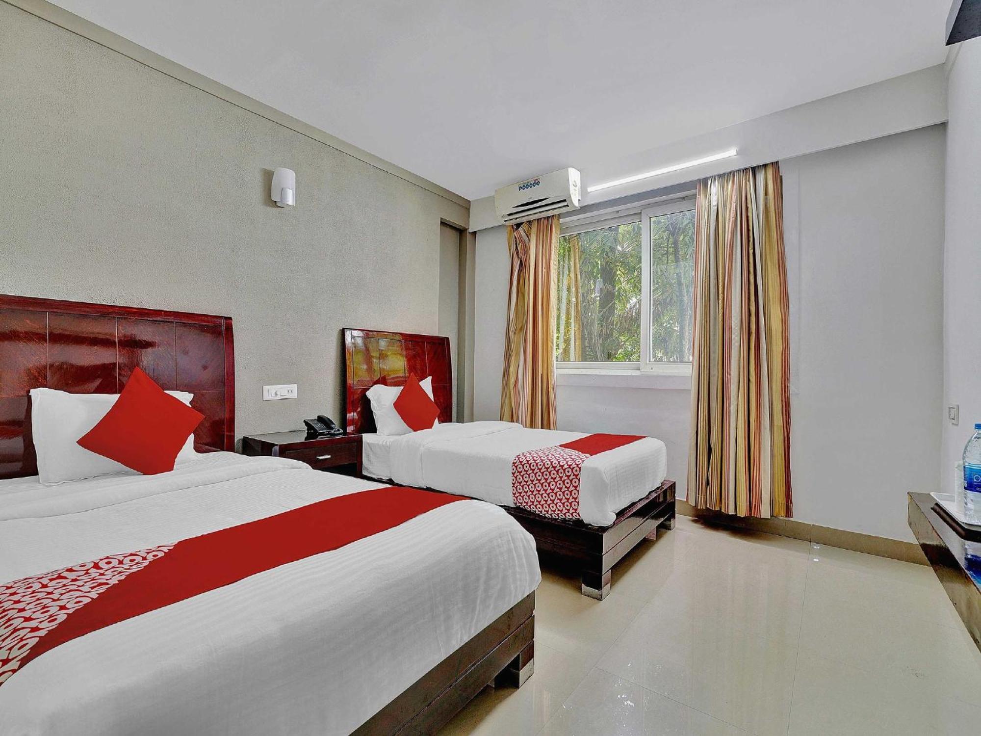 Hotel O Aec Residency Mararikulam Buitenkant foto