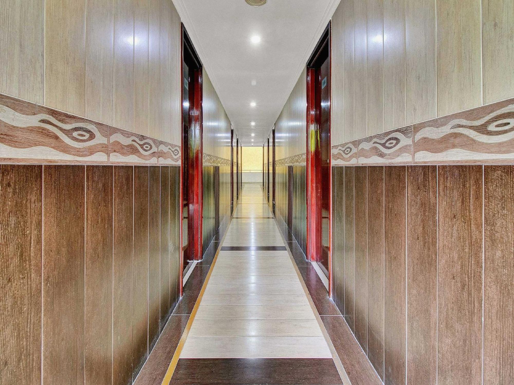 Hotel O Aec Residency Mararikulam Buitenkant foto