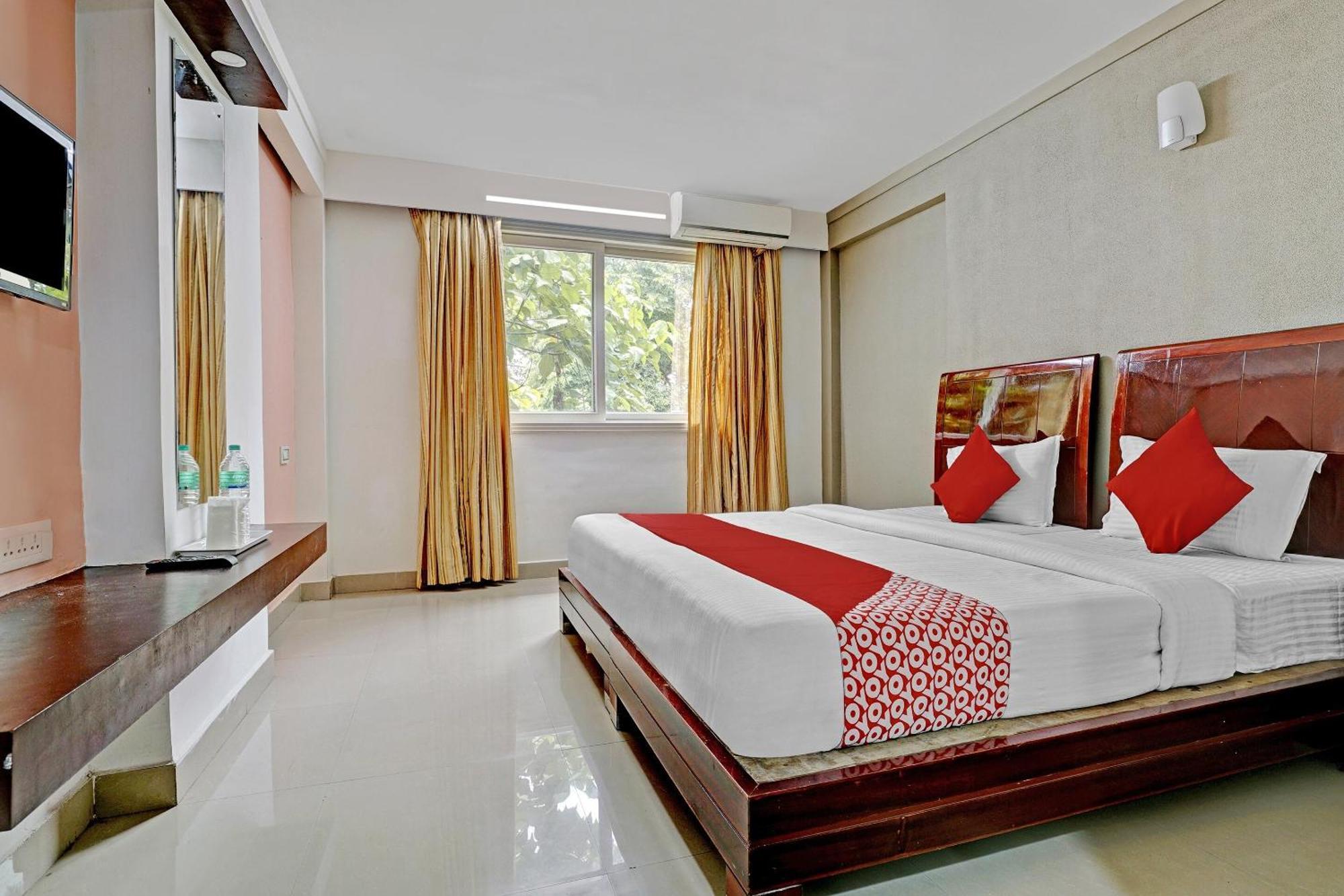 Hotel O Aec Residency Mararikulam Buitenkant foto
