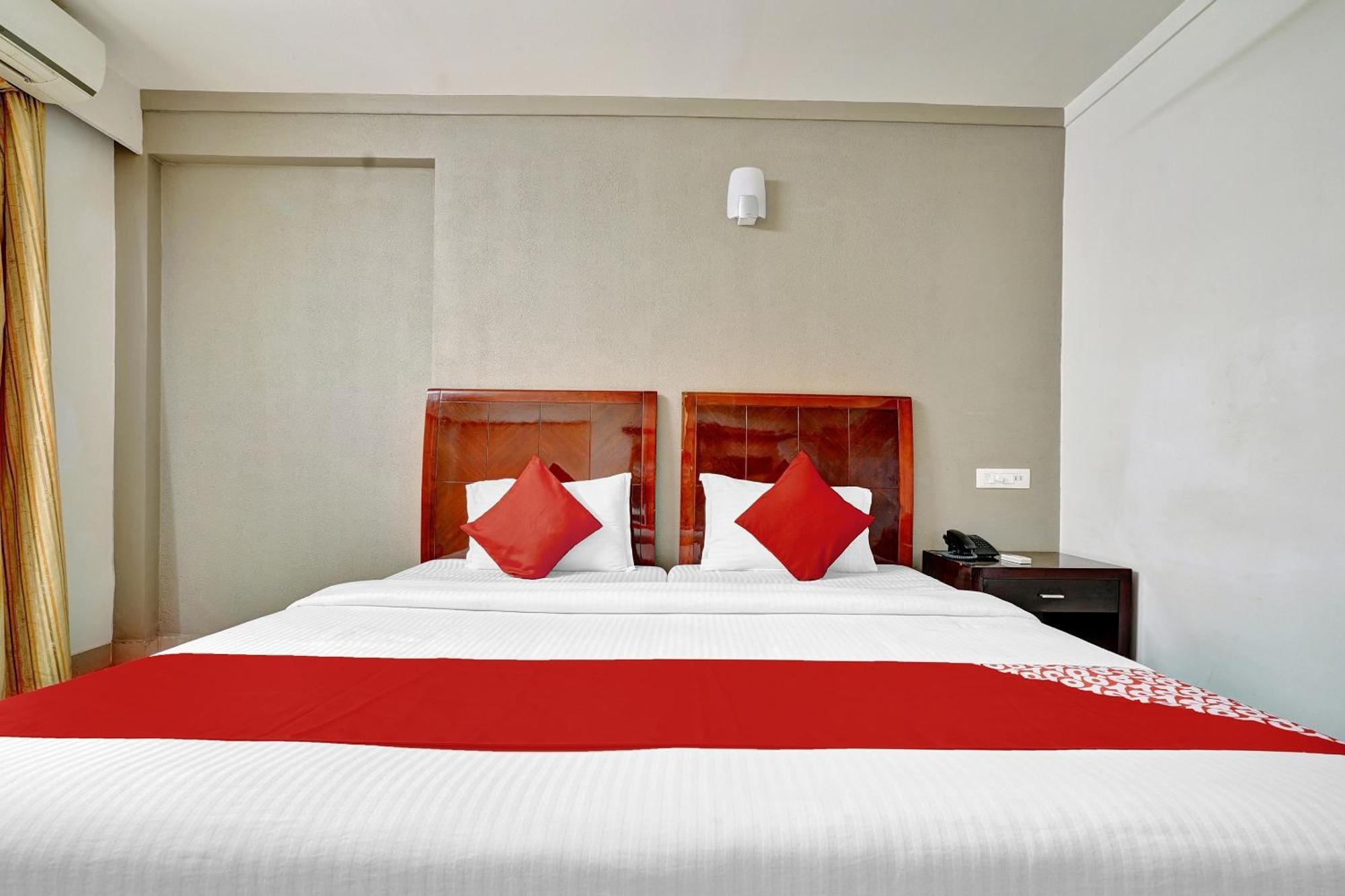 Hotel O Aec Residency Mararikulam Buitenkant foto